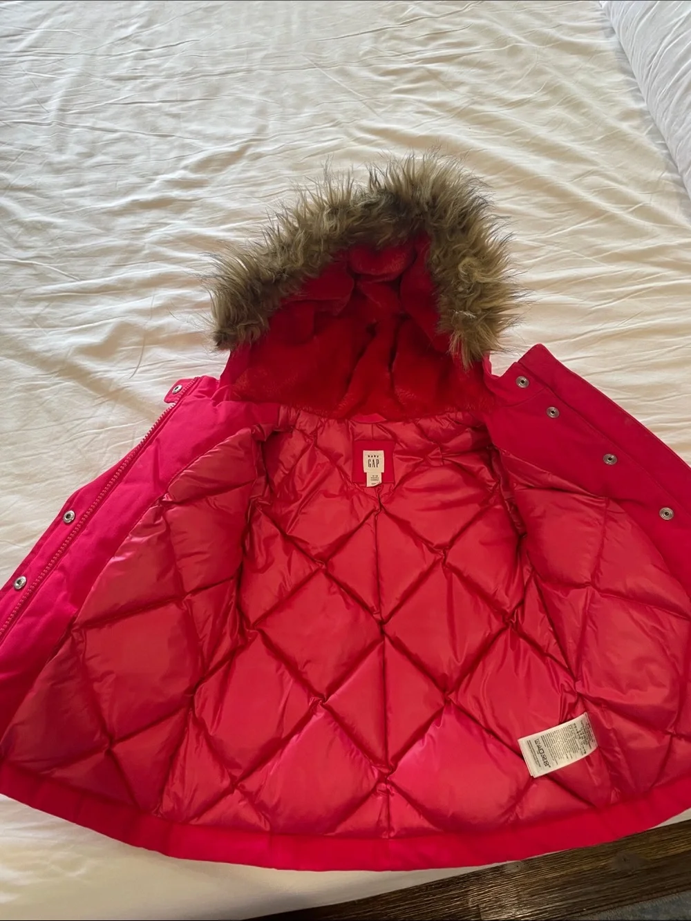 Gap 12-18 month toddler Hot Pink Hooded Winter Coat with Faux Fur Trim LIKE NEW